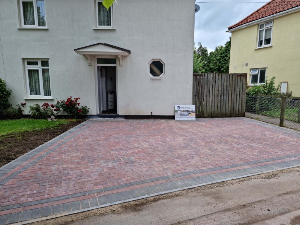 This is a newly installed block paved drive installed by New Romney Driveways